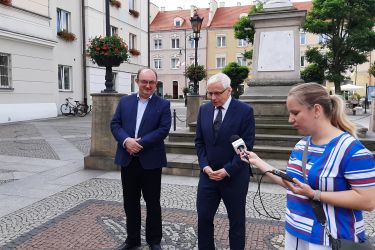 Wojewoda Dolnośląski Jarosław Obremski gościem Burmistrza Jana Bronsia.