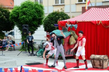 "Baśniowa podróż klaunów" - fotorelacja