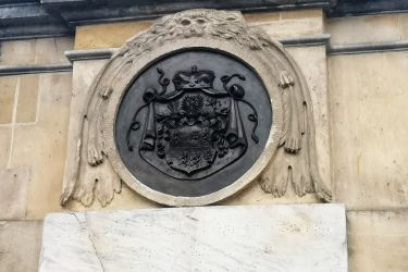 Na kolumnie Złotych Godów odtworzono drugi medalion