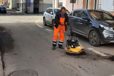 Sekcja Dróg Miejskich rozpoczęła likwidowanie ubytków na drogach