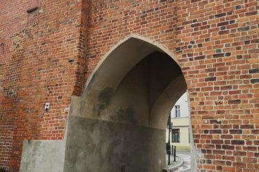 Na Bramie Wrocławskiej zostanie wykonana replika brony