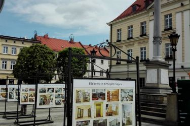 Nowa wystawa na oleśnickim rynku