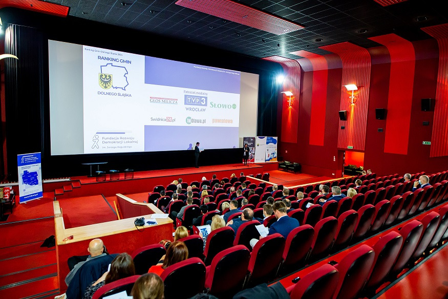 sala kinowa konferencja