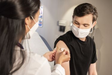 Akcja bezpłatnych szczepień przeciw grypie dla wszystkich pełnoletnich