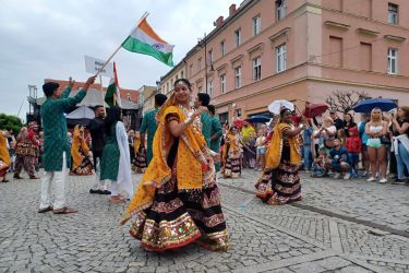 Międzynarodowy Festiwal Folklorystyczny "Świat Pod Kyczerą" znowu w OLEŚNICY - JUŻ W PIĄTEK!
