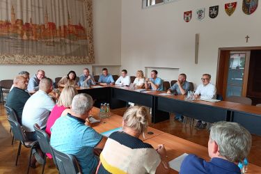 ZALEWANA DROGA POD WIADUKTEM PRZY UL. LUDWIKOWSKIEJ 