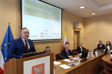 Burmistrz Oleśnicy - Adam Horbacz uzyskał dzisiaj wotum zaufania i absolutorium z wykonania budżetu za 2024 rok