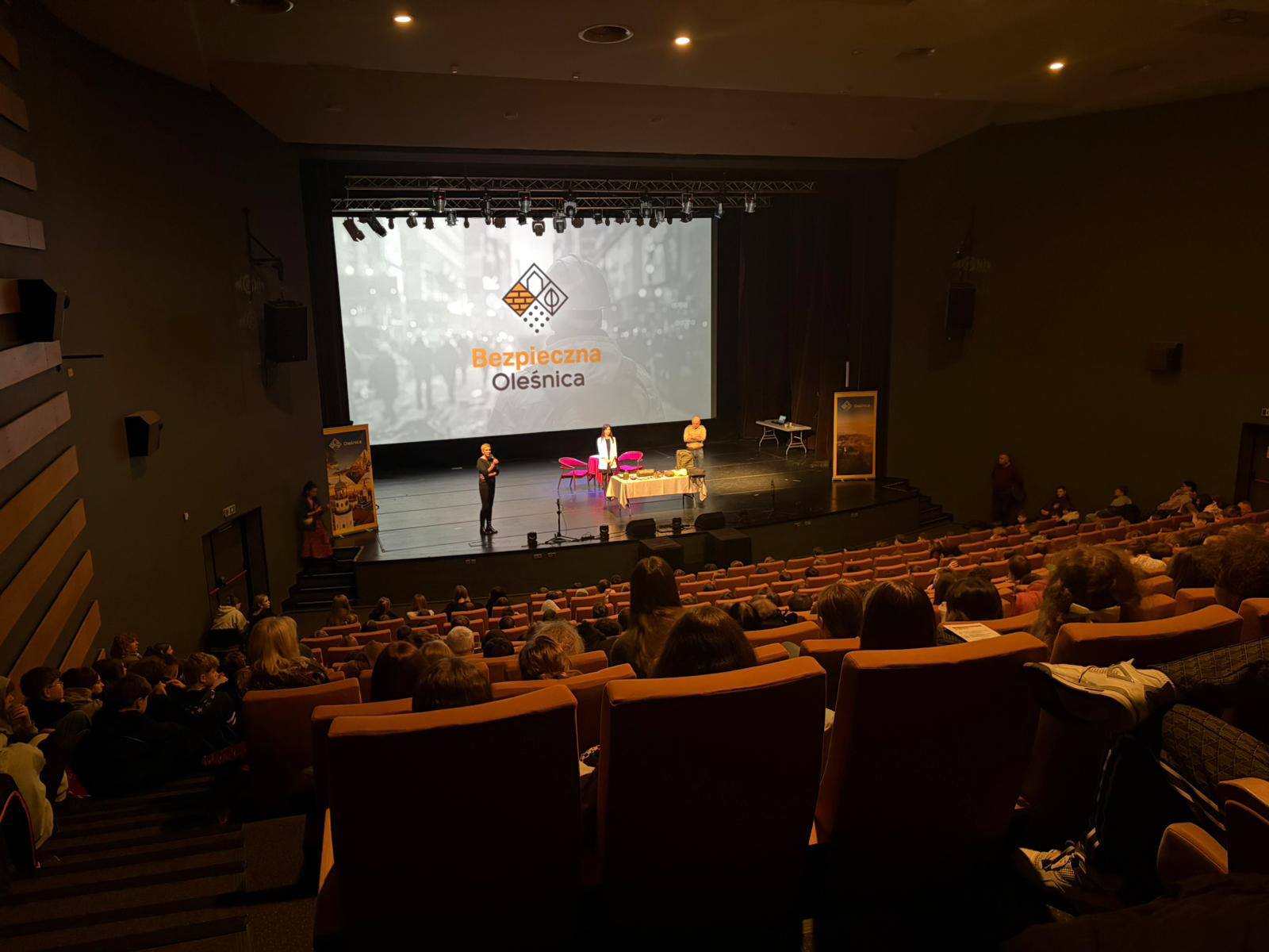 Spotkanie edukacyjne dla młodzieży w ramach Programu BEZPIECZNA OLEŚNICA
