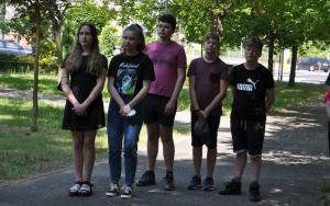 Imienne tabliczki umieszczone przy Dębach Katyńskich (5)