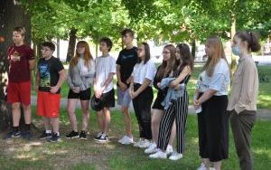 Imienne tabliczki umieszczone przy Dębach Katyńskich (6)