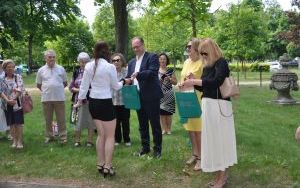 Imienne tabliczki umieszczone przy Dębach Katyńskich (7)