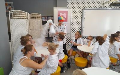 Wakacyjne zajęcia dla dzieci  i młodzieży w Bibliotece (13)