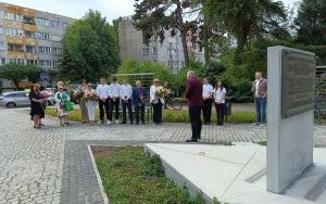 Pomnik prof. Antoniego Cieszyńskiego (7)