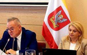 Wotum zaufania i absolutorium dla Burmistrza Oleśnicy (11)