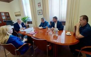 Rozmowy o przyszłości oleśnickiego dworca autobusowego  (4)