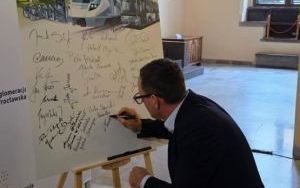 51 samorządów chce Metropolii Wrocławskiej. Jest wspólny projekt ustawy  (15)