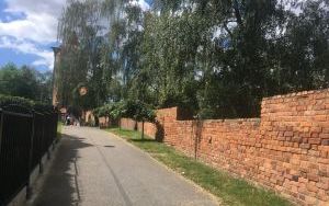 Remont kolejnego odcinka murów obronnych (5)