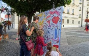 Warsztaty malarskie „Miejskie opowieści” (9)