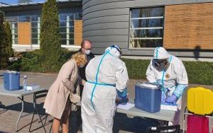Badania na obecność koronawirusa oleśniczan w kwarantannie. (3)