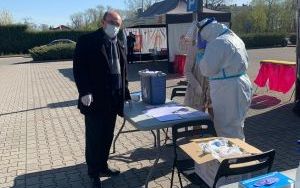 Badania na obecność koronawirusa oleśniczan w kwarantannie. (10)